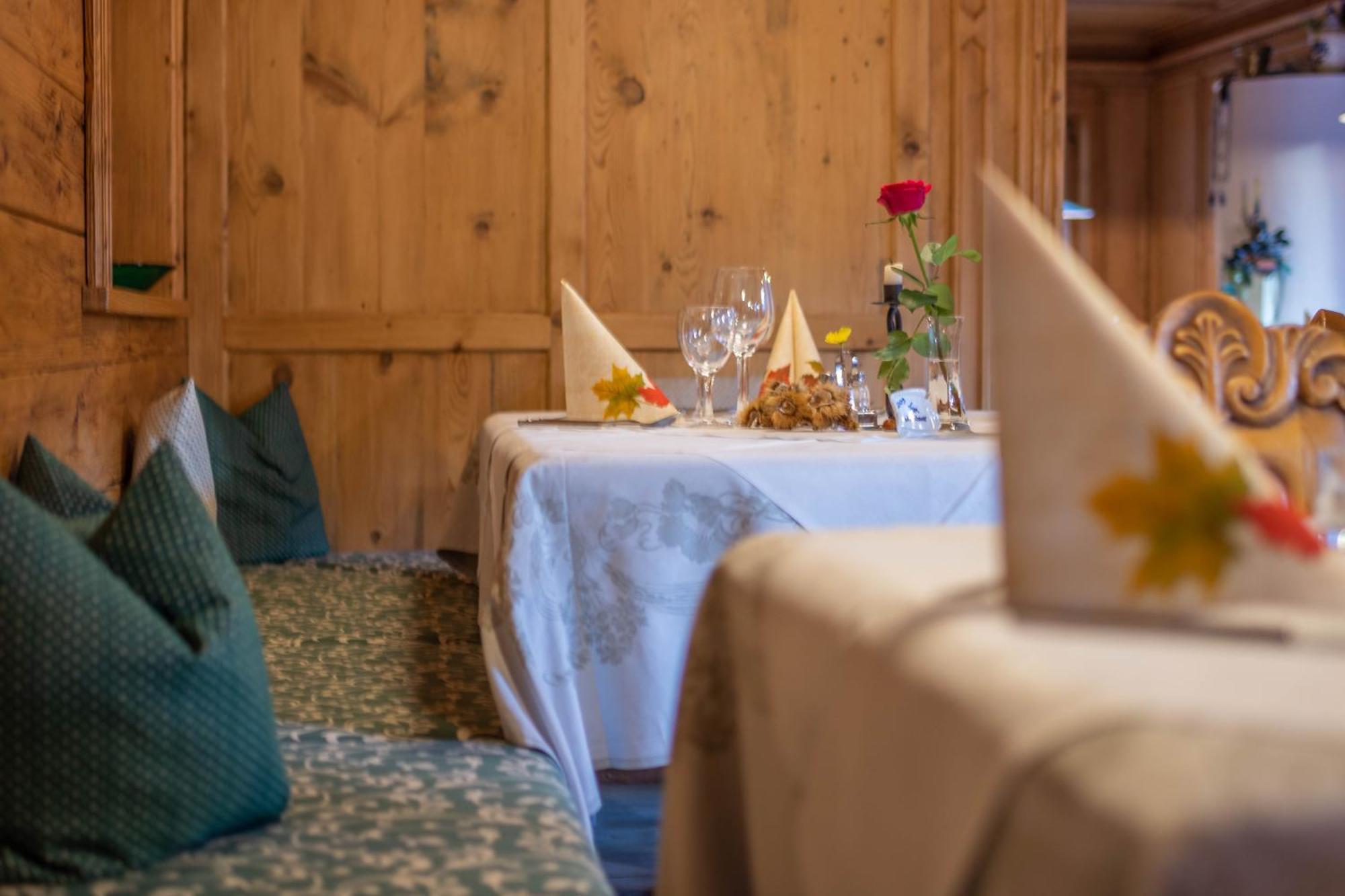 Hotel Vermoi Laces Bagian luar foto