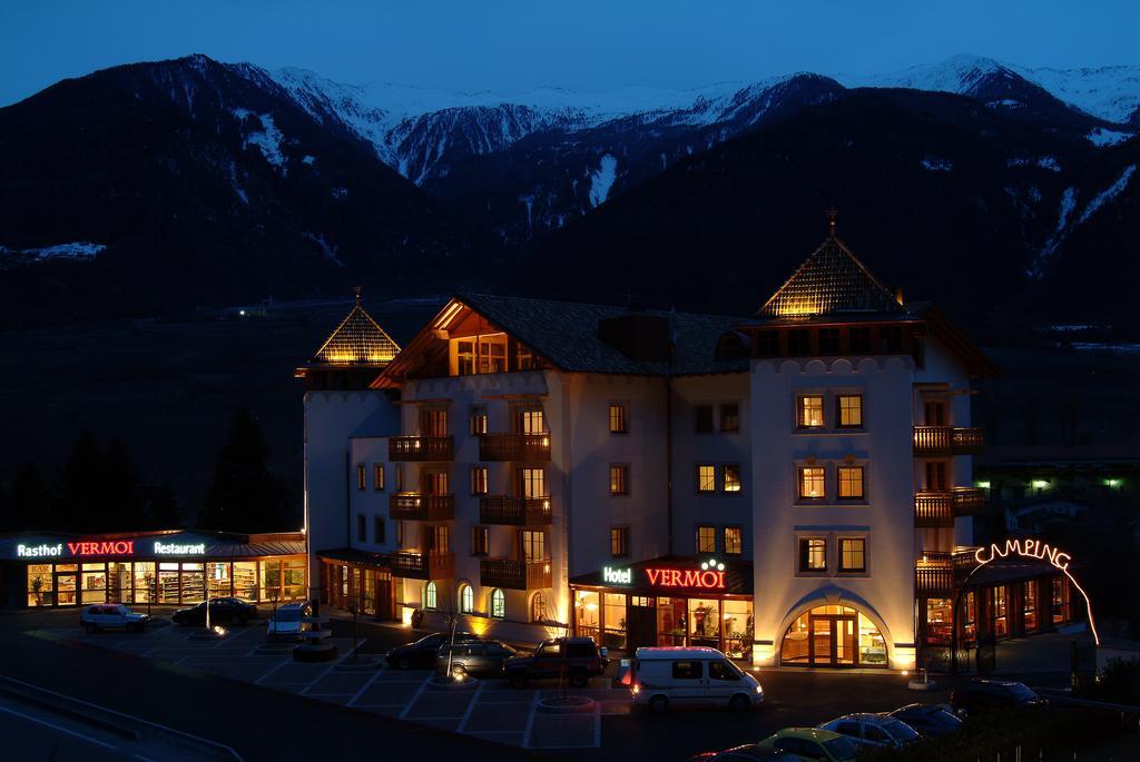 Hotel Vermoi Laces Bagian luar foto