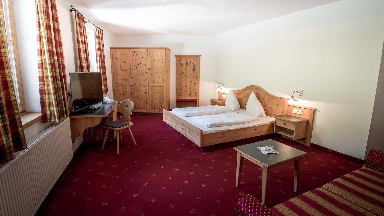 Hotel Vermoi Laces Bagian luar foto