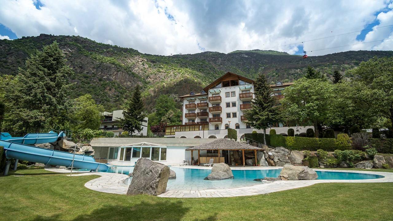 Hotel Vermoi Laces Bagian luar foto