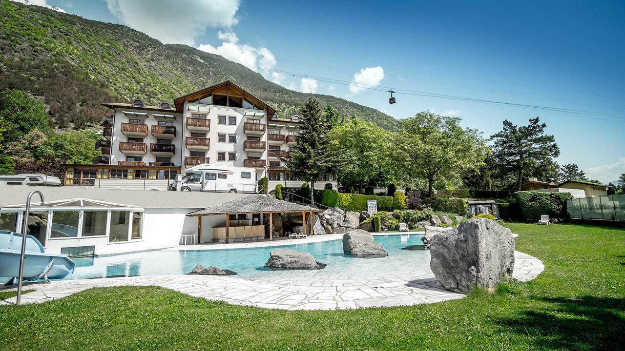 Hotel Vermoi Laces Bagian luar foto